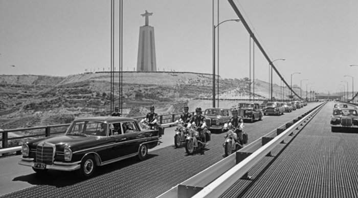 Ponte com carros em 1966
